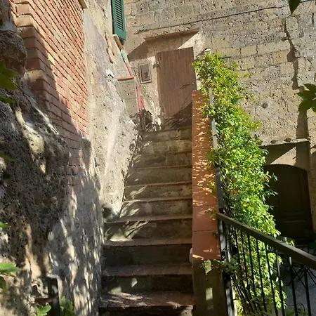 Casetta Del Poio アパート